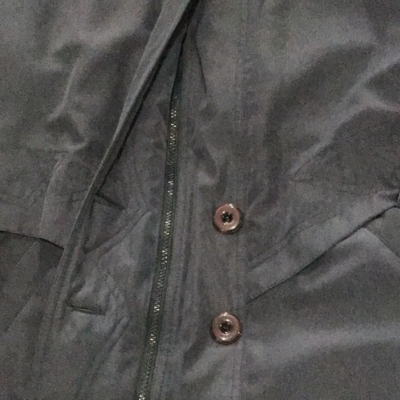 Nuage Ladies winter coat. - Picture 3 of 4